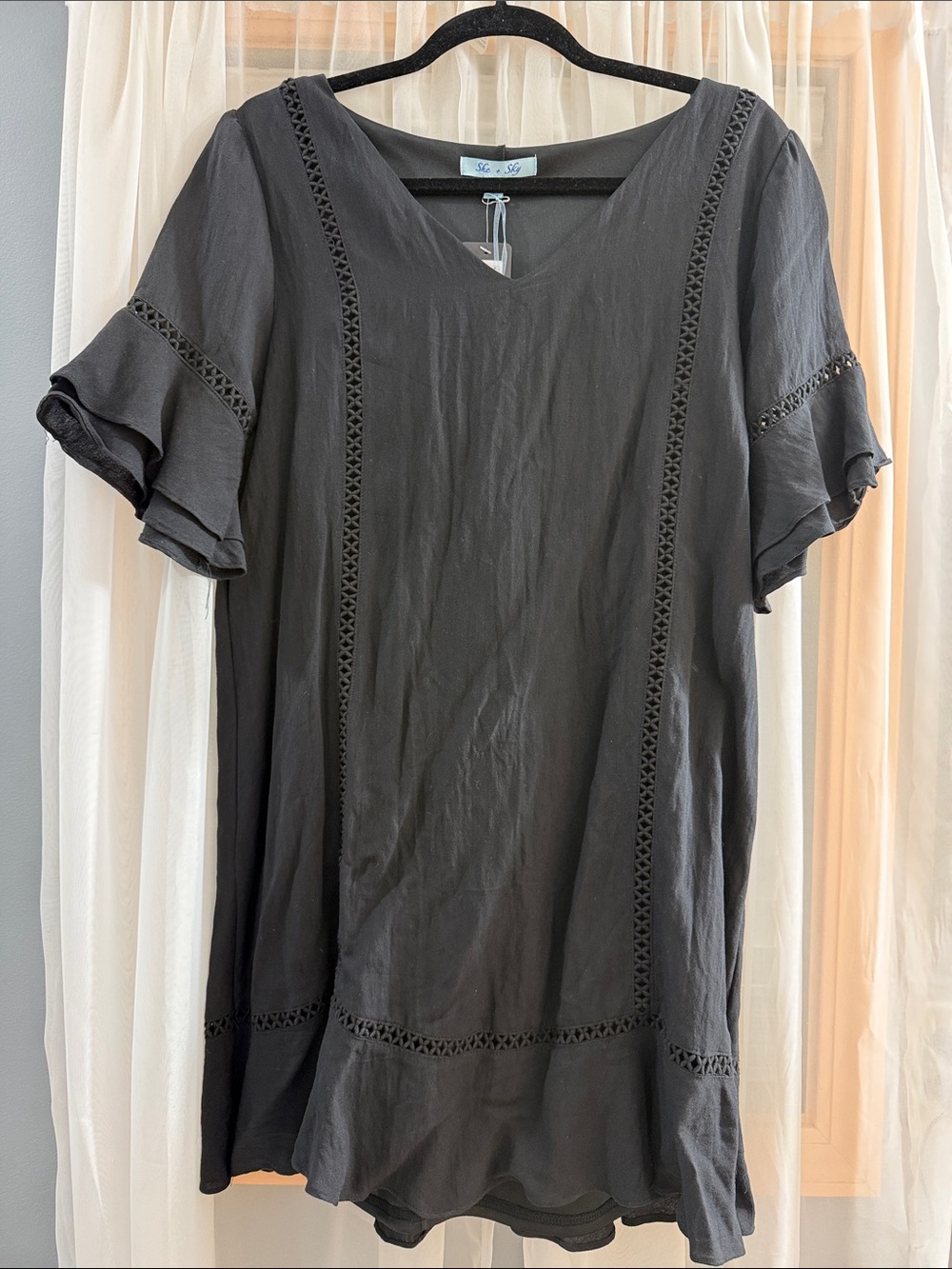 She + Sky Black V-Neck Crochet Trim Ruffle Sleeve Tunic